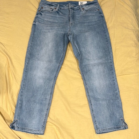 Cosmic Blue Love Denim - Cosmic Blue Love Cropped Jeans